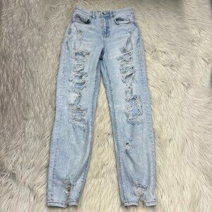 American Eagle Outfitters Women's Distressed Curvy Mom Jeans